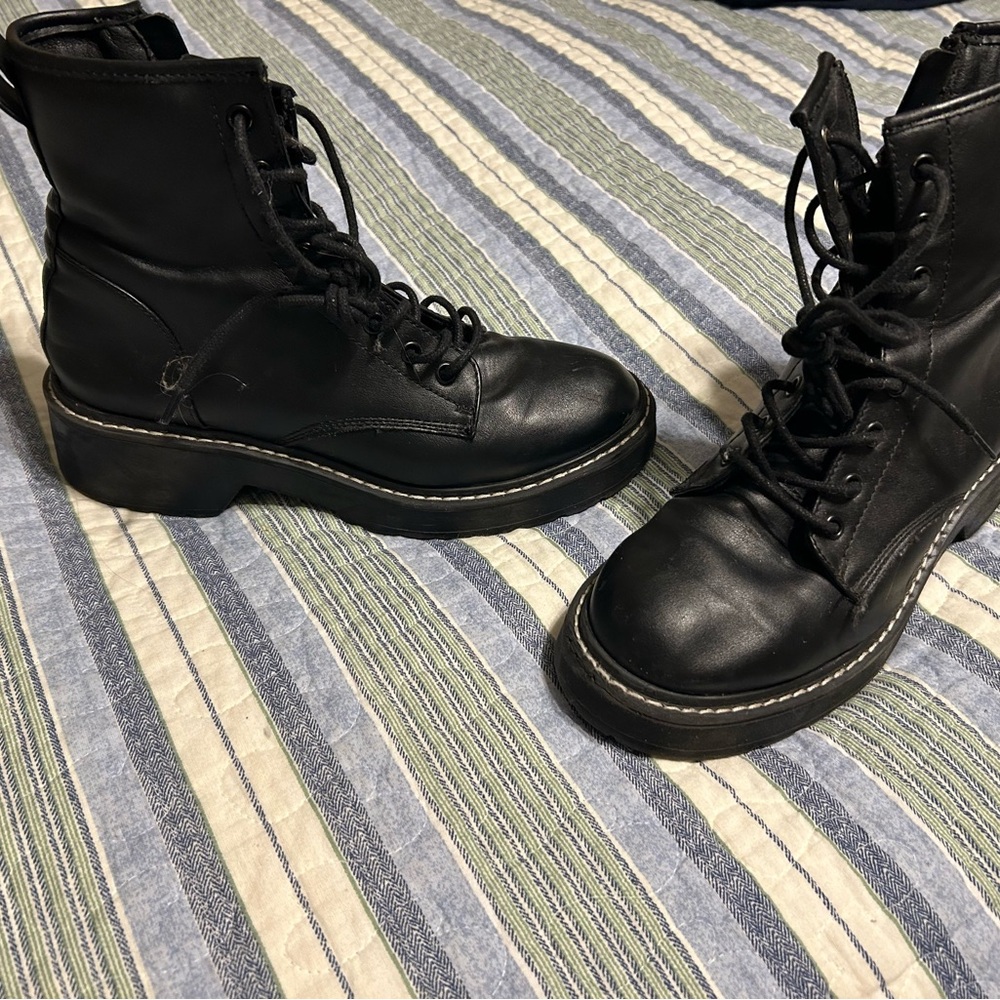 Black Lace-Up Women's Boots